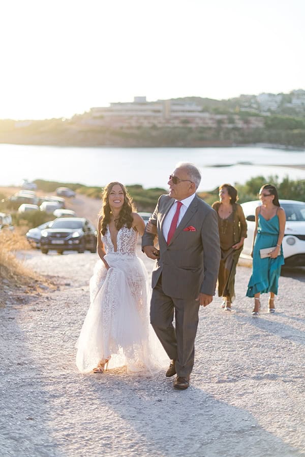 summer-wedding-athens-white-roses-baby-breath_26