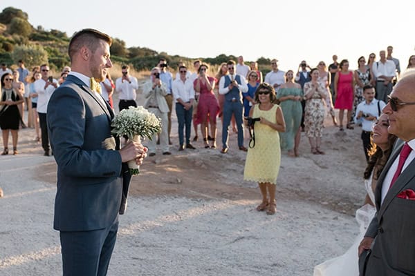 summer-wedding-athens-white-roses-baby-breath_27