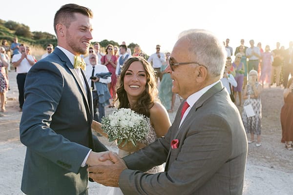 summer-wedding-athens-white-roses-baby-breath_28