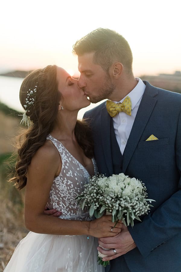 summer-wedding-athens-white-roses-baby-breath_40