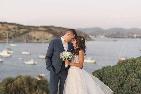 summer-wedding-athens-white-roses-baby-breath_41