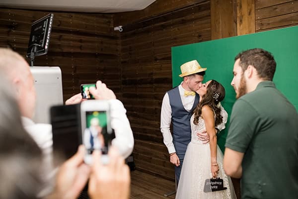 summer-wedding-athens-white-roses-baby-breath_48