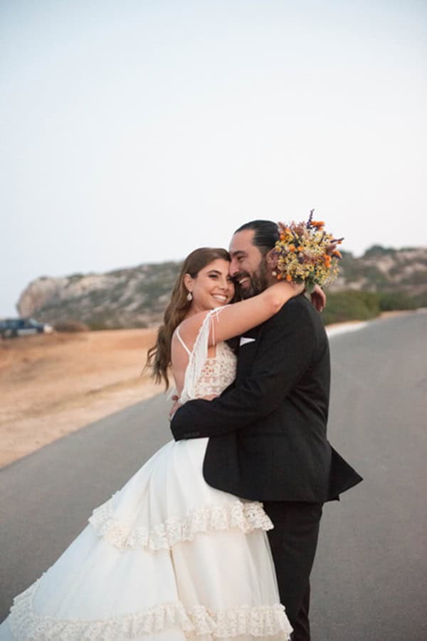 beautiful-summer-wedding-cyprus-levander-chamomile-bohemian-mood_17
