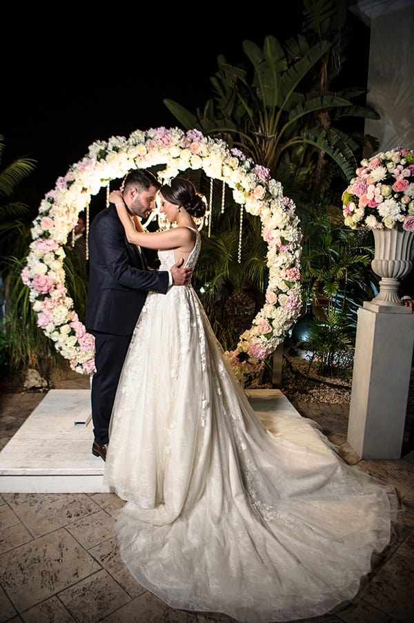 beautiful-summer-wedding-limassol-pink-white-hues_42x