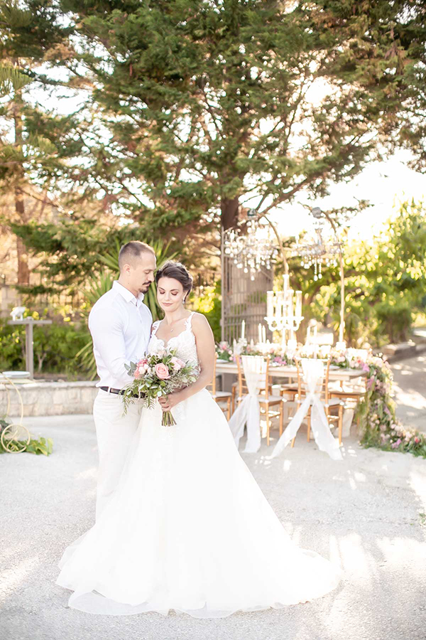 dreamy-styeld-shoot-kefalonia-island-romantic-elegant-details_03