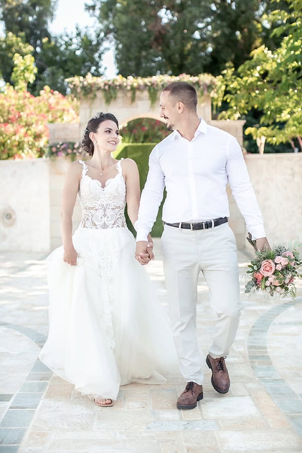 dreamy-styeld-shoot-kefalonia-island-romantic-elegant-details_09