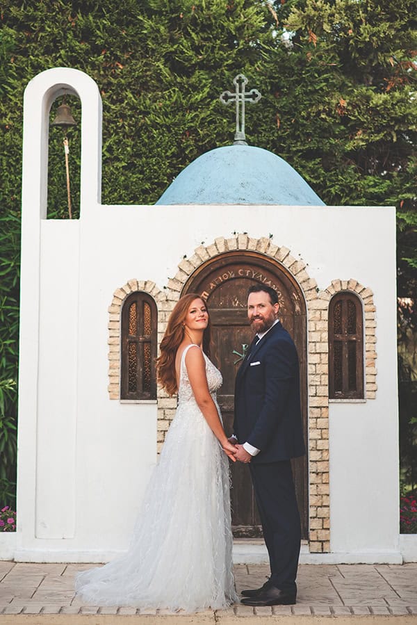 elegant-minima-styled-shoot-pampas-grass-compined-gold-blue-hues_14