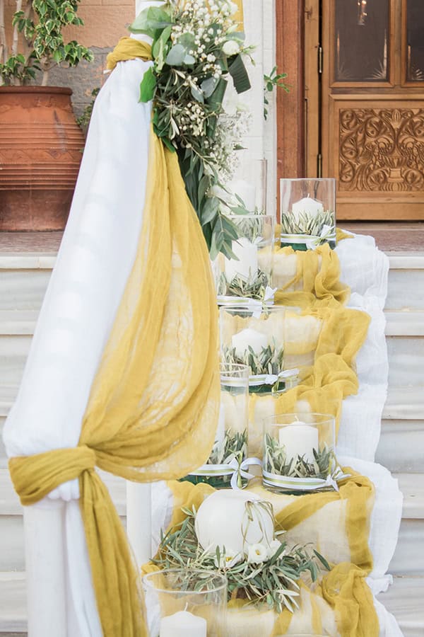 elegant-summer-wedding-palairos-white-roses-lycianthus-olive-leaves_07