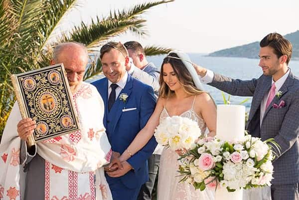 enchanting-summer-wedding-anavyssos-romantic-roses-peonies_01