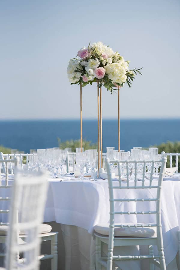 enchanting-summer-wedding-anavyssos-romantic-roses-peonies_07