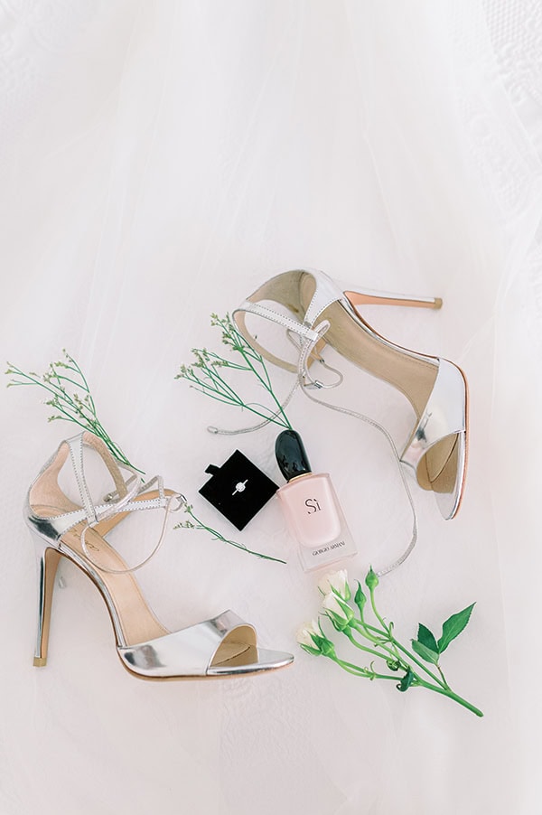 glamorous-boho-wedding-lake-vouliagmeni-romantic-details_06x