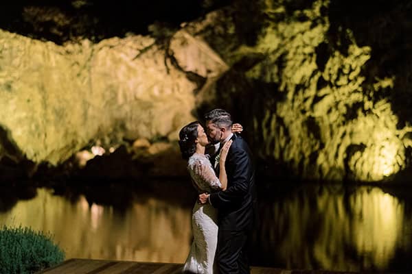 glamorous-boho-wedding-lake-vouliagmeni-romantic-details_35