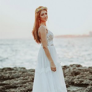 Ρομαντικός φθινοπωρινός γάμος με τριαντάφυλλα και χρυσάνθεμα στον Πρωταρά │Ευδοκία & Άγγελος