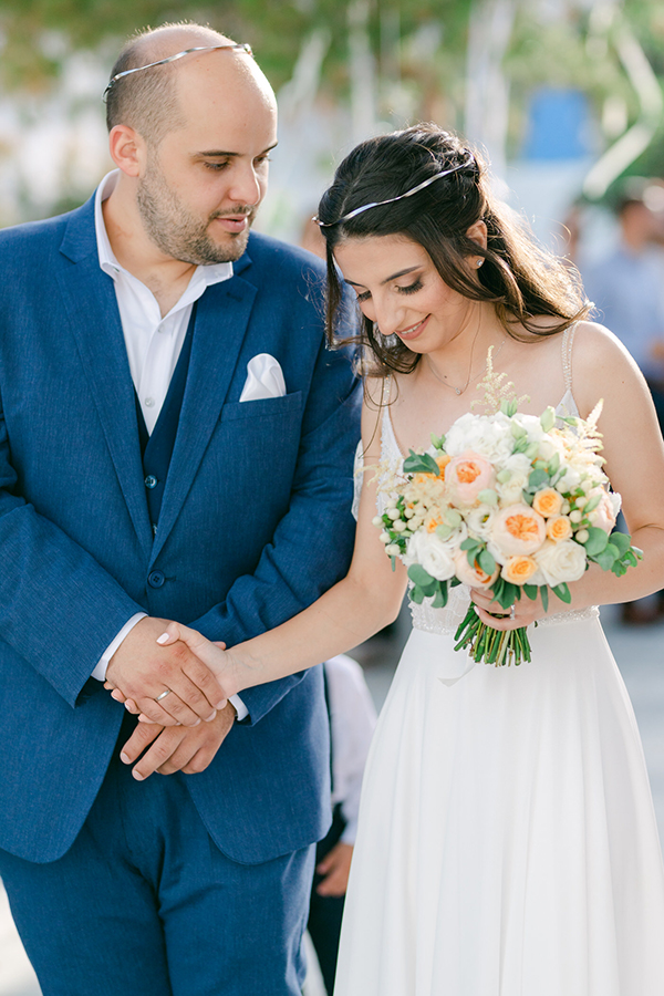 romantic-summer-wedding-kea-peonies-david-austin-roses_30