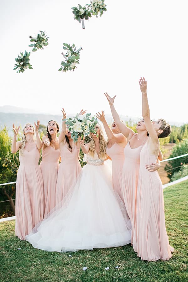 romantic-wedding-crete-white-roses-greenery_21