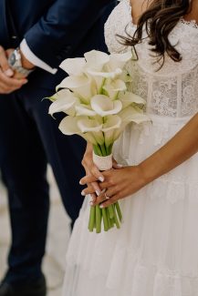 Iδιαίτερη νυφική ανθοδέσμη από κάλλες