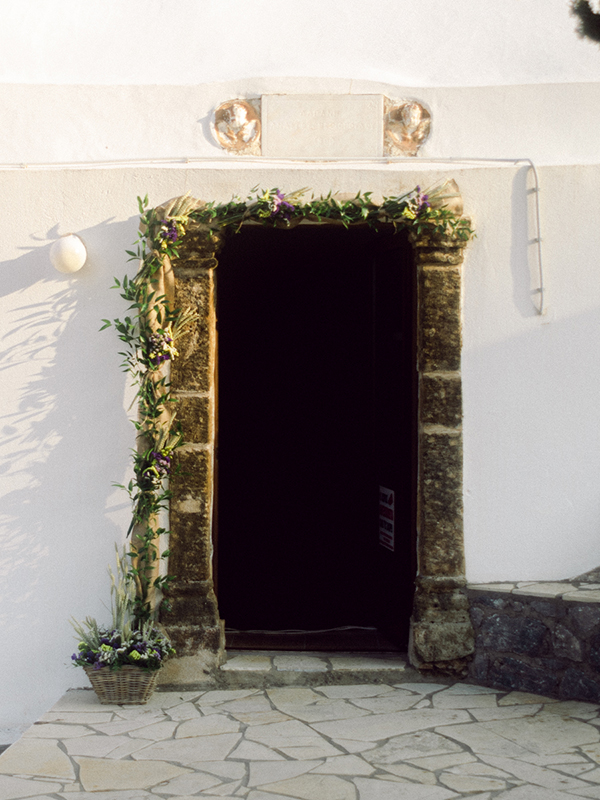 summer-wedding-monembasia-amaranth-boho-details_14x