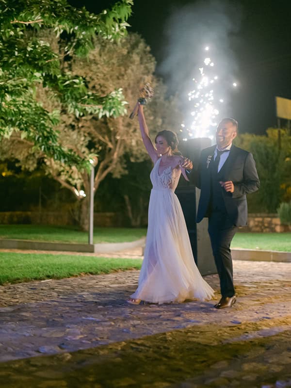 summer-wedding-monembasia-amaranth-boho-details_28x