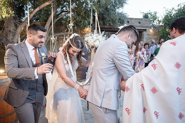 beautiful-romantic-wedding-ampelones-markou_25