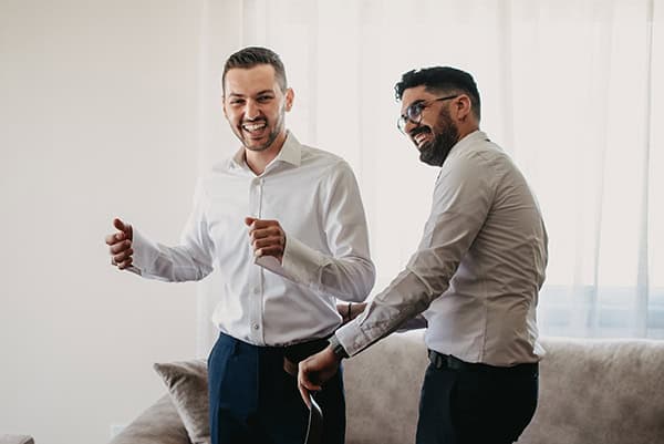 beautiful-summer-wedding-mountainous-cyprus-roses-lycianthus_11