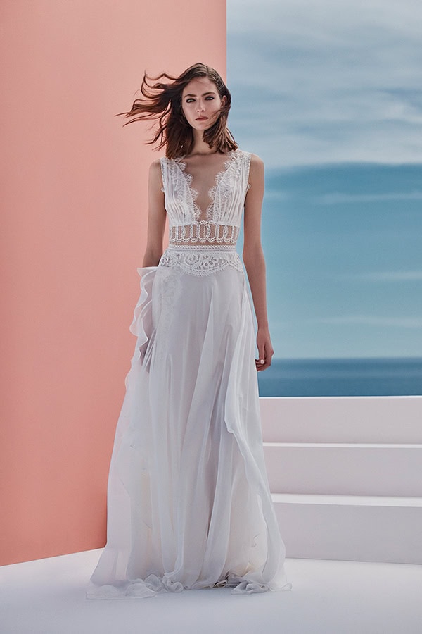 ethereal-bridal-dresses-vasia-tzotzopoulou-ultra-romantic-bridal-look-collection_01