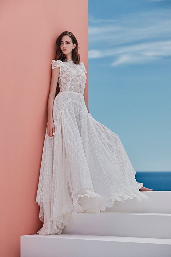 ethereal-bridal-dresses-vasia-tzotzopoulou-ultra-romantic-bridal-look-collection_04