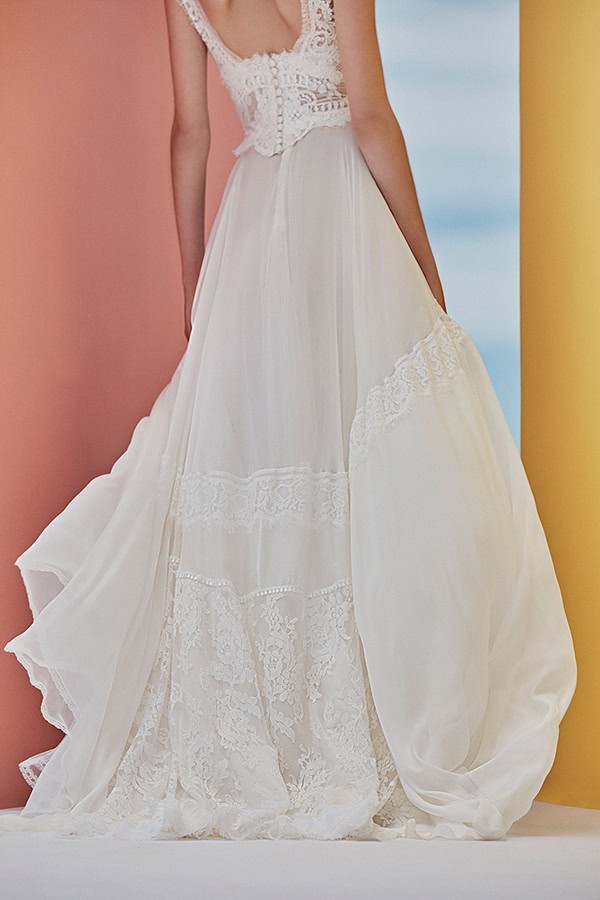 ethereal-bridal-dresses-vasia-tzotzopoulou-ultra-romantic-bridal-look-collection_31
