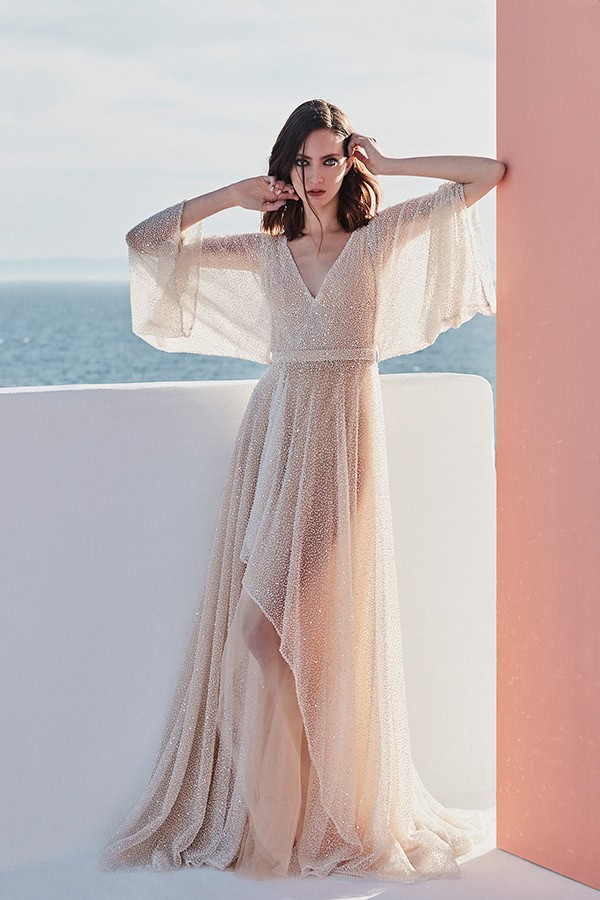 ethereal-bridal-dresses-vasia-tzotzopoulou-ultra-romantic-bridal-look-collection_36