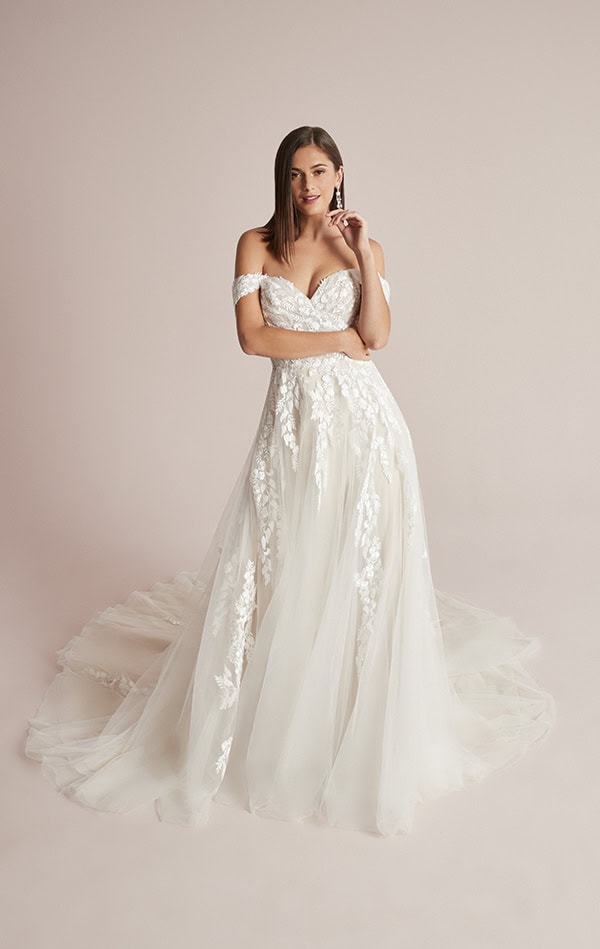gorgeous-wedding-dresses-justin-alexander-ultra-chic-look_12
