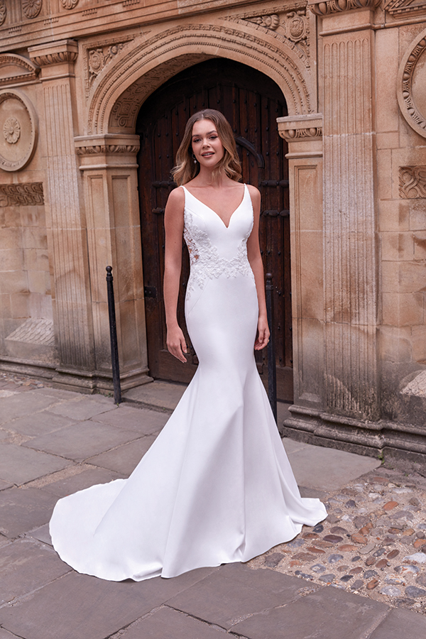 impressive-aetherial-bridal-creation-justin-alexander-modern-bride_04