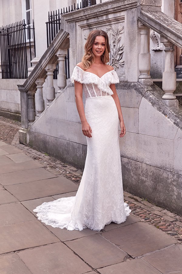 impressive-aetherial-bridal-creation-justin-alexander-modern-bride_18