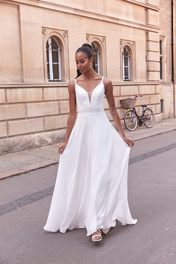 impressive-aetherial-bridal-creation-justin-alexander-modern-bride_26x