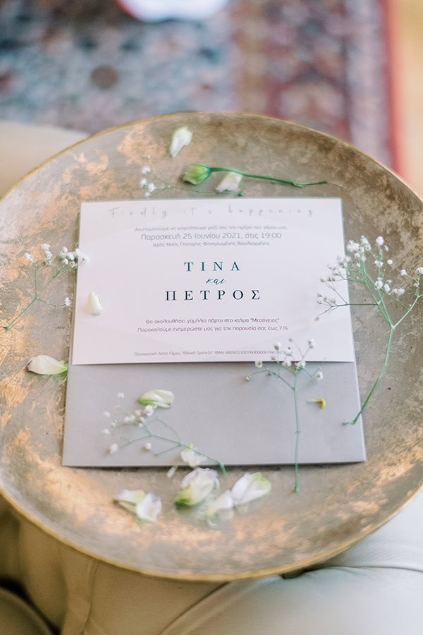 impressive-summer-wedding-vouliagmeni-lush-greenery-romantic-elements_08