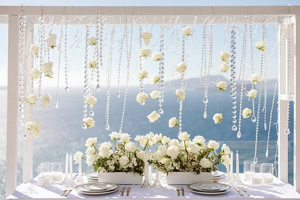 magnificent-styled-shoot-santorini-island-romantic-roses-white-pink-hues_11