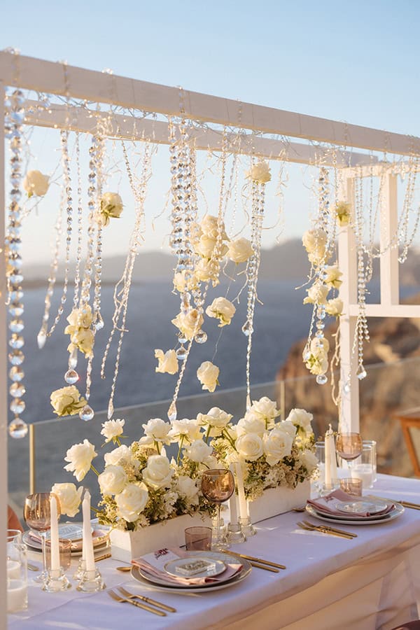 magnificent-styled-shoot-santorini-island-romantic-roses-white-pink-hues_16