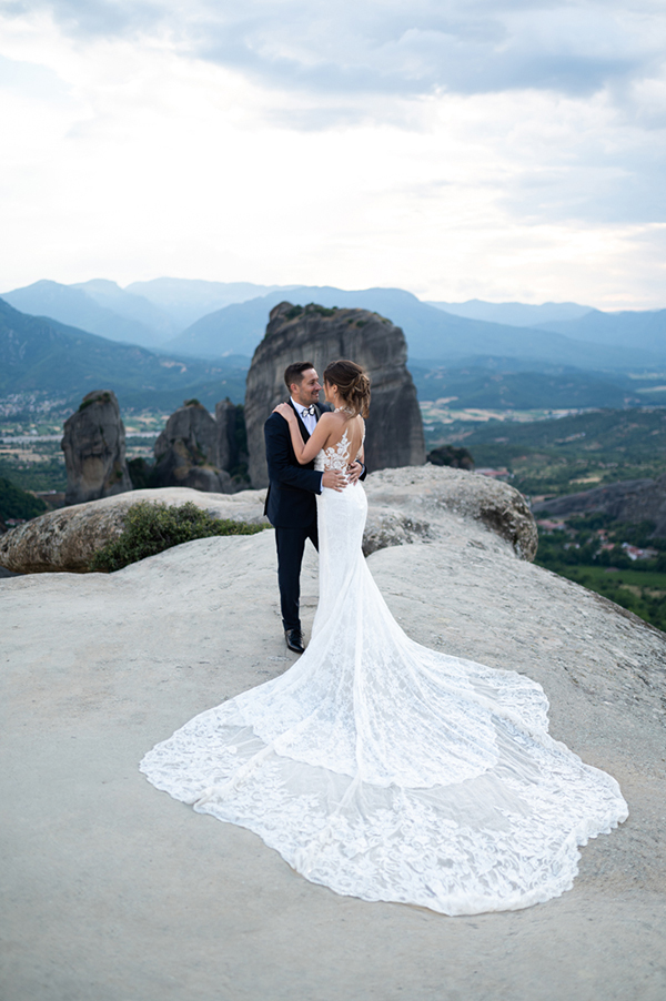 romantic-summer-wedding-larisa-elegant-elements_02x