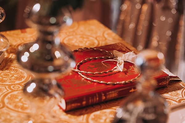 romantic-summer-wedding-venue-elena-olive-bohemian-touches_08