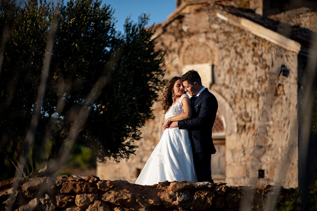 Πανέμορφος καλοκαιρινός γάμος με  τριαντάφυλλα και παιώνιες│ Παναγιώτα & Παναγιώτης