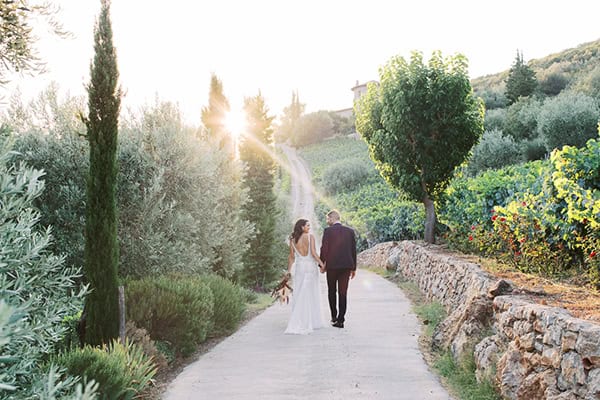 bohemian-summer-wedding-fthiotida-pampas-grass-romantic-details_29