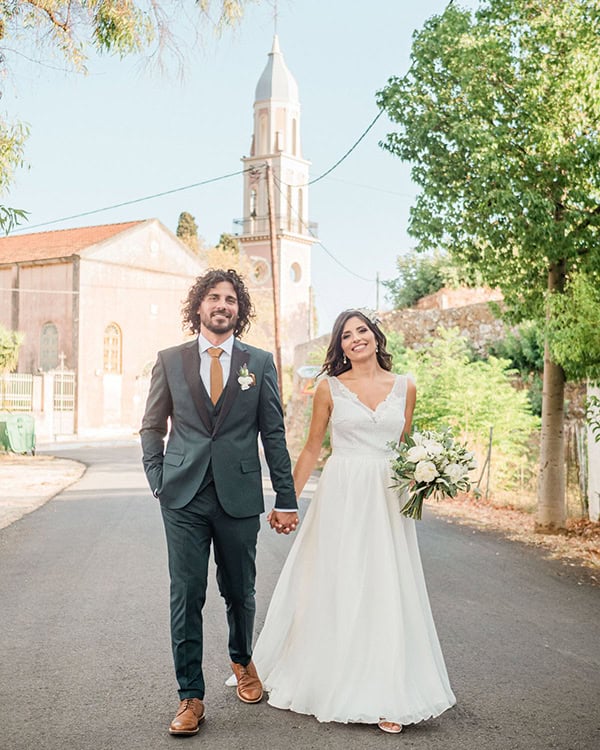 civil-summer-wedding-kefalonia-full-of-romantic-elements_02