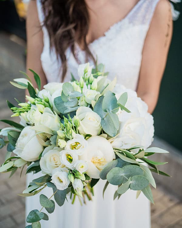 civil-summer-wedding-kefalonia-full-of-romantic-elements_05