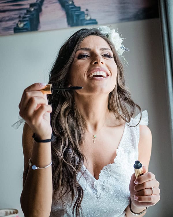 civil-summer-wedding-kefalonia-full-of-romantic-elements_05x