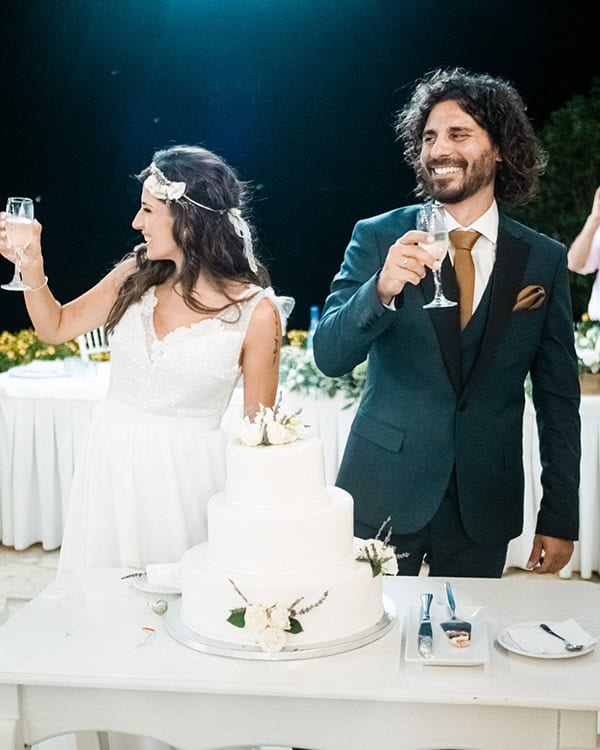 civil-summer-wedding-kefalonia-full-of-romantic-elements_23x