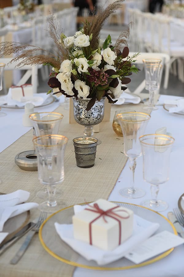 fall-wedding-nicosia-luch-arrangments-boho-chic-details_21x