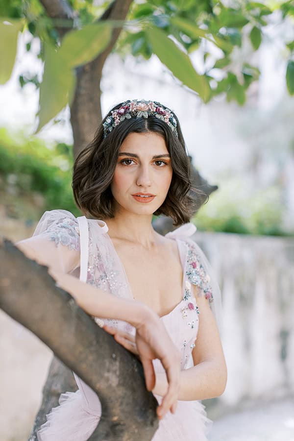 impressive-bridal--headbands-tiaras-hair-accessories-utterly-romantic-look_16