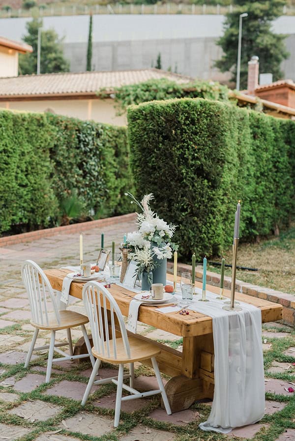 modern-decoration-ideas-white-flowers-eucalyptus-wedding-brunch_01