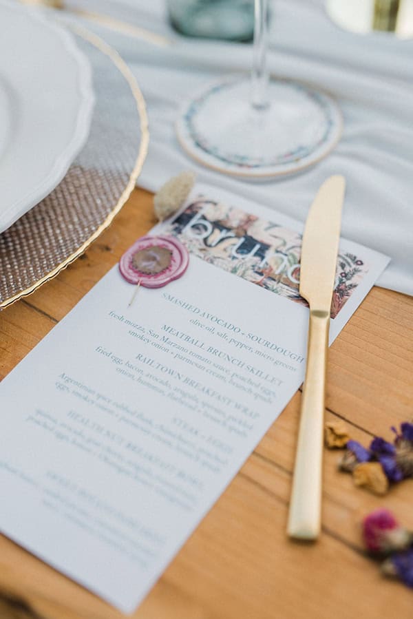 modern-decoration-ideas-white-flowers-eucalyptus-wedding-brunch_07x