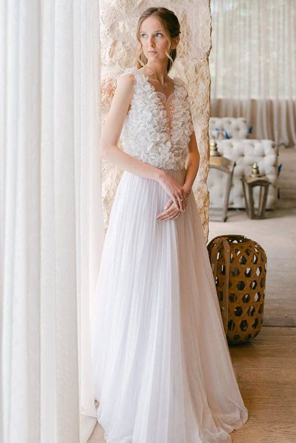 modern-styled-shoot-impressive-arrangements-orchids-roses-freesias-vivid-hues-blue_13x