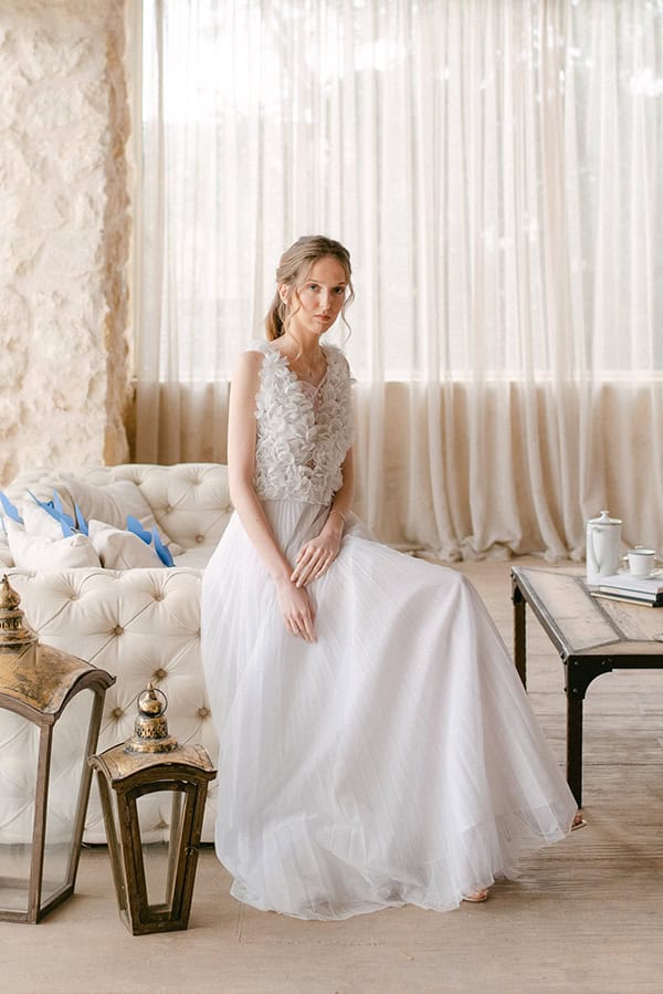 modern-styled-shoot-impressive-arrangements-orchids-roses-freesias-vivid-hues-blue_20