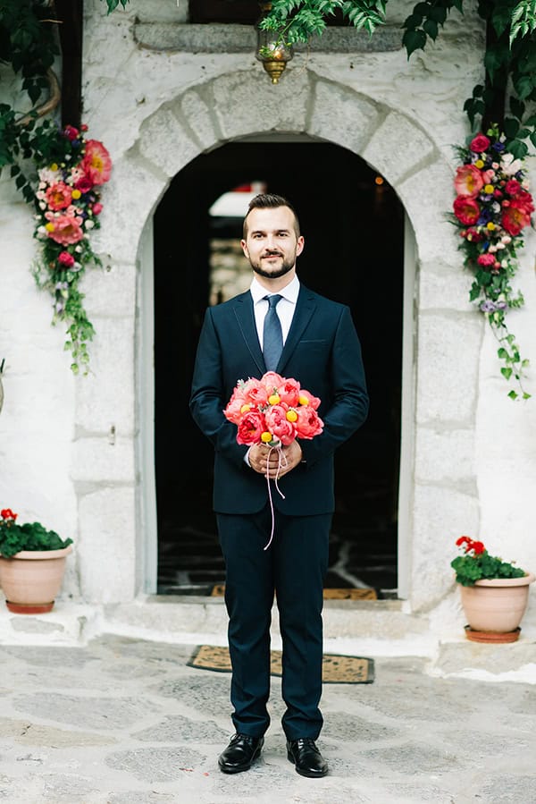 romantic-summer-wedding-kastoria-coral-peonies_18